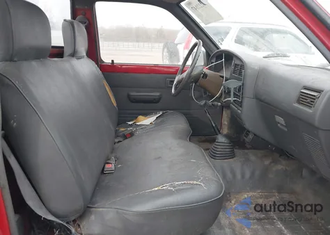 1991 Toyota Pickup 1/2 Ton Short Wheelbase из США, поврежденный, VIN JT4RN81A6M0081381